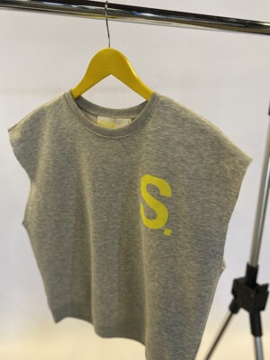 About the S-Sleeveless Sweat